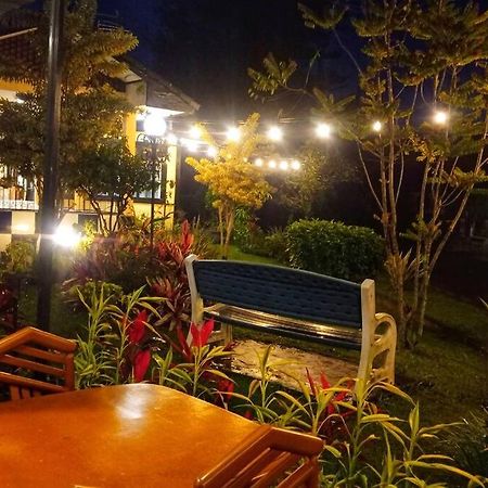 Designer Villa Tokyo Cianjur Exterior foto