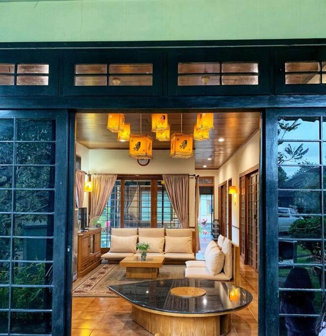 Designer Villa Tokyo Cianjur Exterior foto