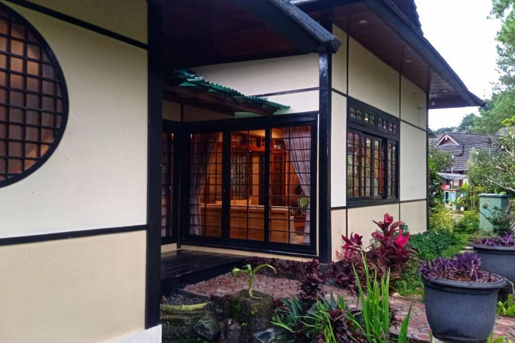 Designer Villa Tokyo Cianjur Exterior foto