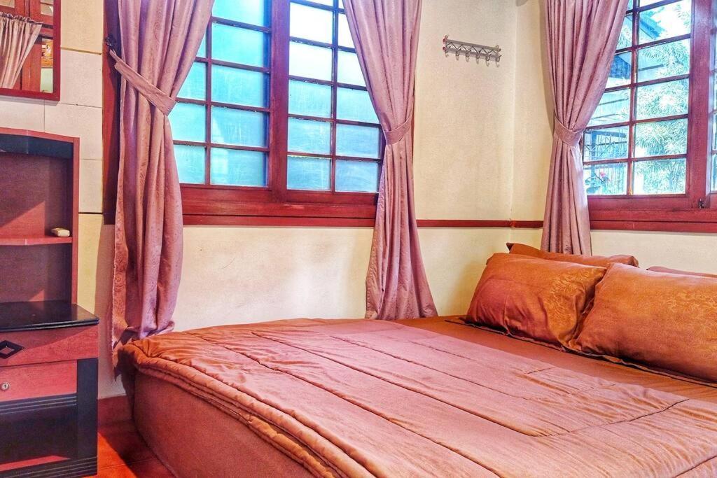 Designer Villa Tokyo Cianjur Exterior foto