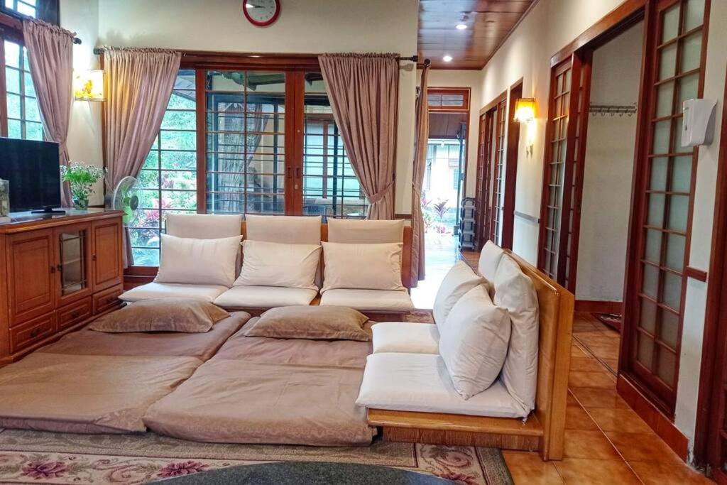 Designer Villa Tokyo Cianjur Exterior foto