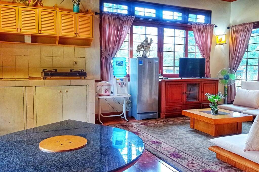 Designer Villa Tokyo Cianjur Exterior foto