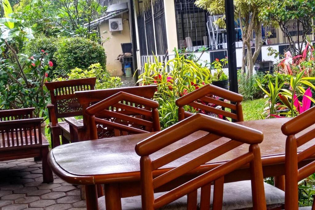 Designer Villa Tokyo Cianjur Exterior foto